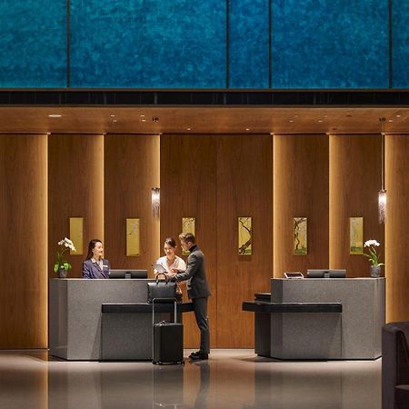 Intercontinental Kaohsiung By Ihg 호텔 외부 사진 The lobby of the hotel