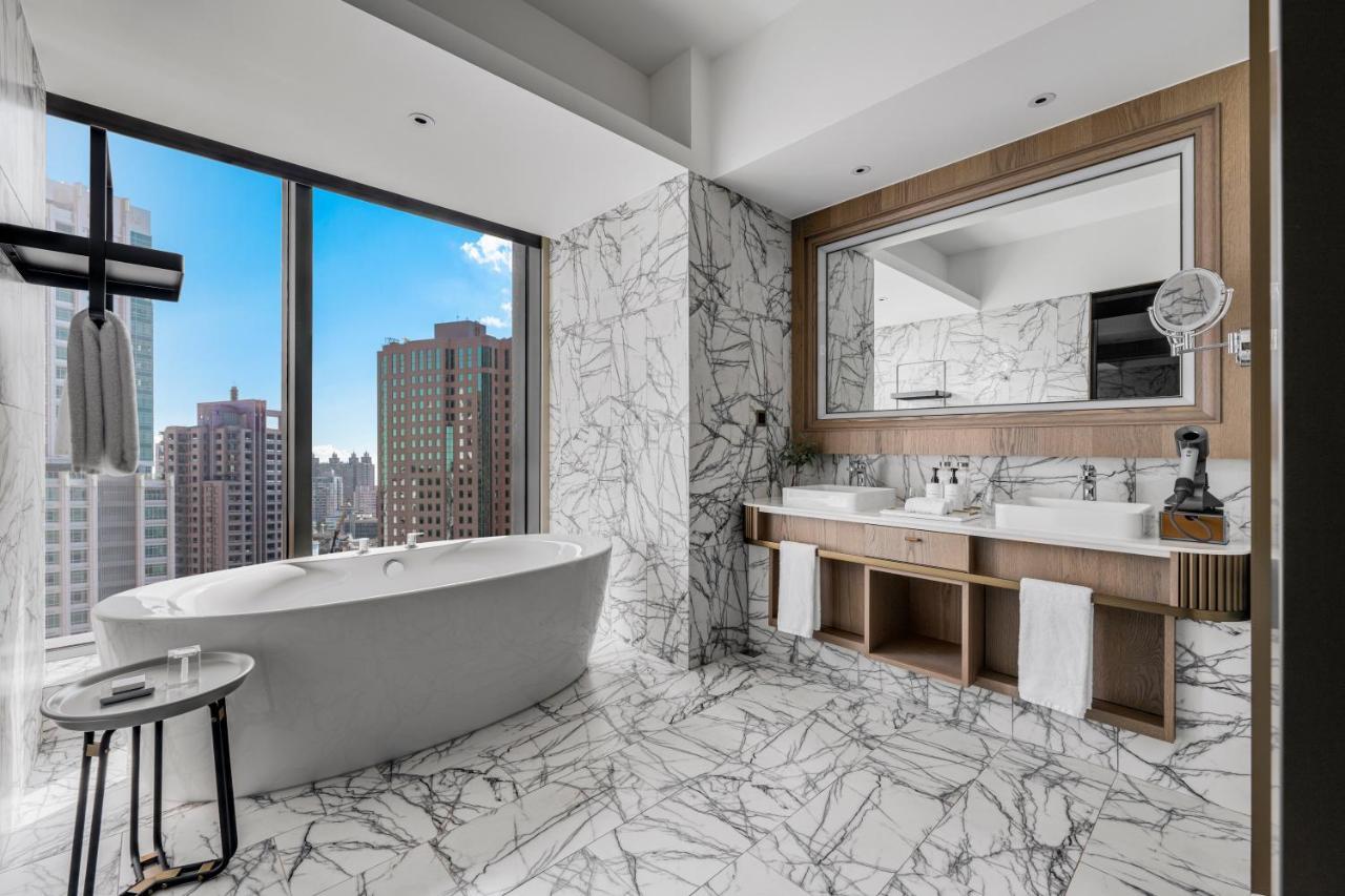 Intercontinental Kaohsiung By Ihg 호텔 외부 사진 Bathroom