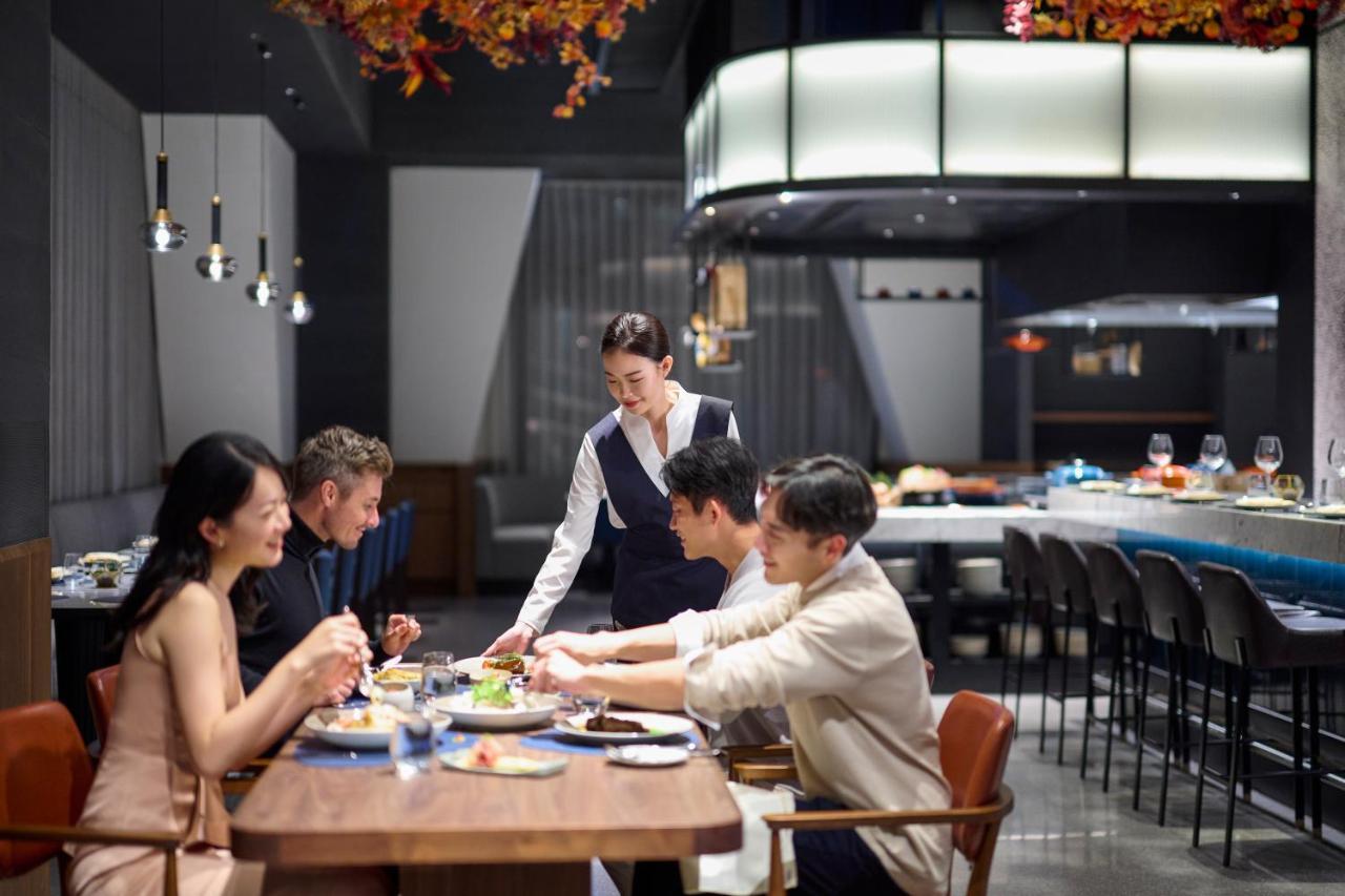 Intercontinental Kaohsiung By Ihg 호텔 외부 사진 A restaurant in China