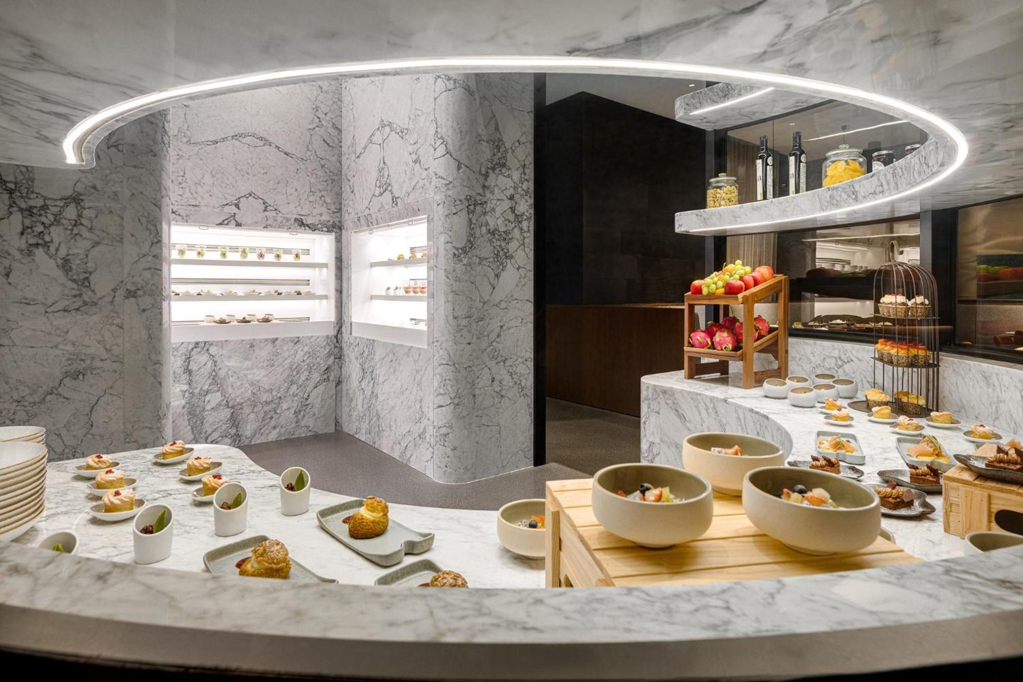 Intercontinental Kaohsiung By Ihg 호텔 외부 사진 The interior of the lounge