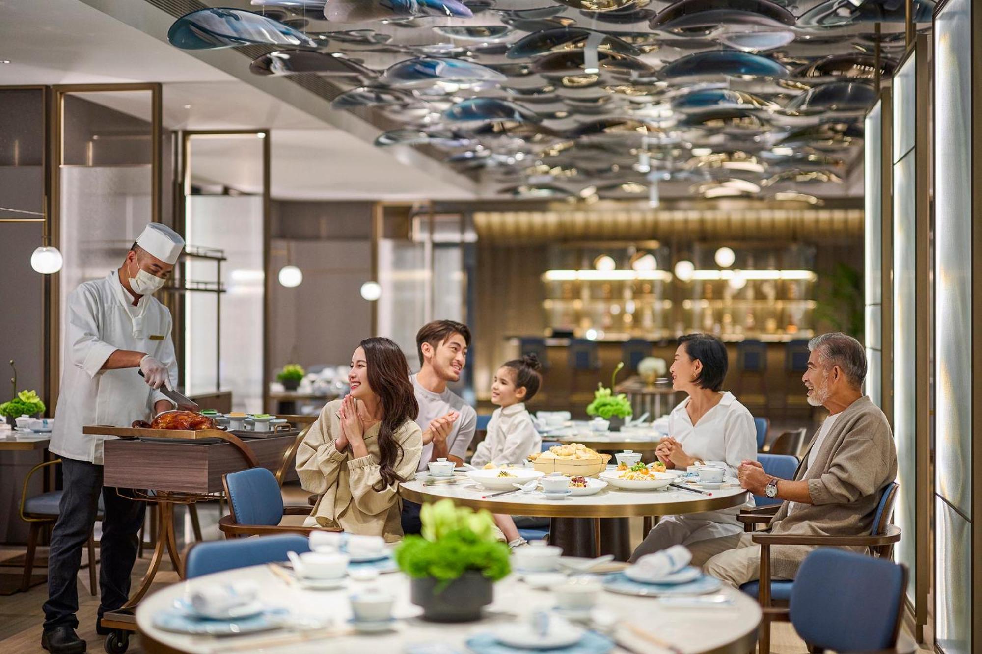 Intercontinental Kaohsiung By Ihg 호텔 외부 사진 The Club at Hong Kong International Airport